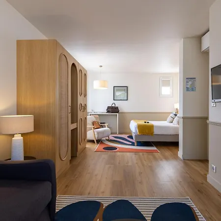 Family Golf Szálloda Royan